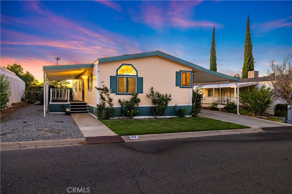 40701 W Rancho Vista Boulevard 33