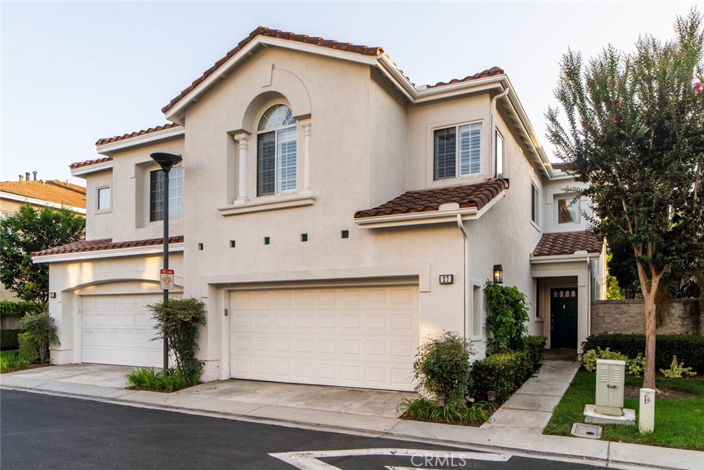 27 LARKMEAD