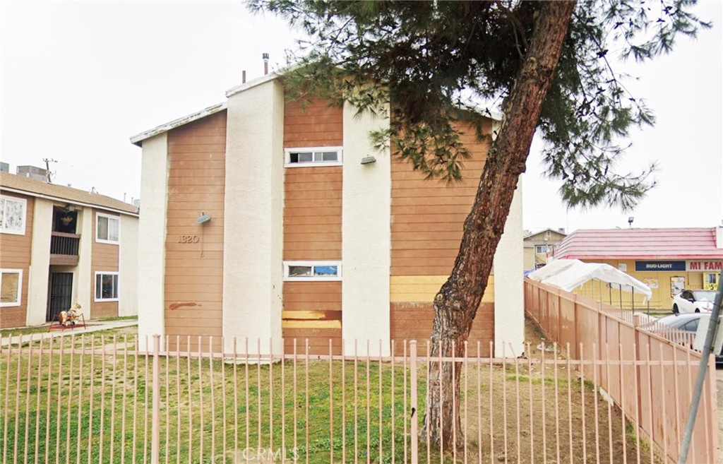 1320 Flower Street