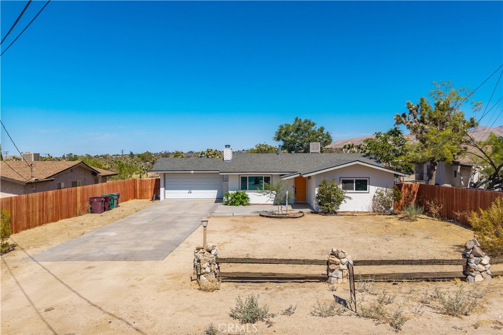 7563 Valley Vista Avenue