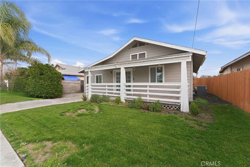 332 S Ramona