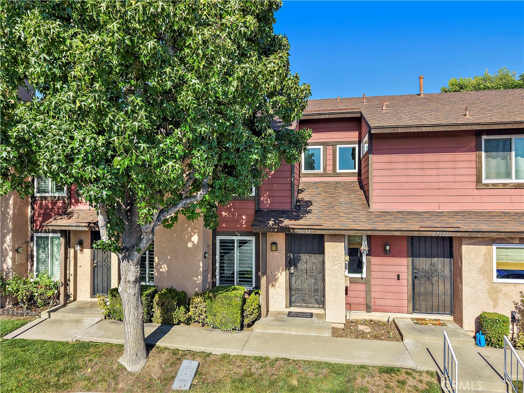17614 Windward Terrace