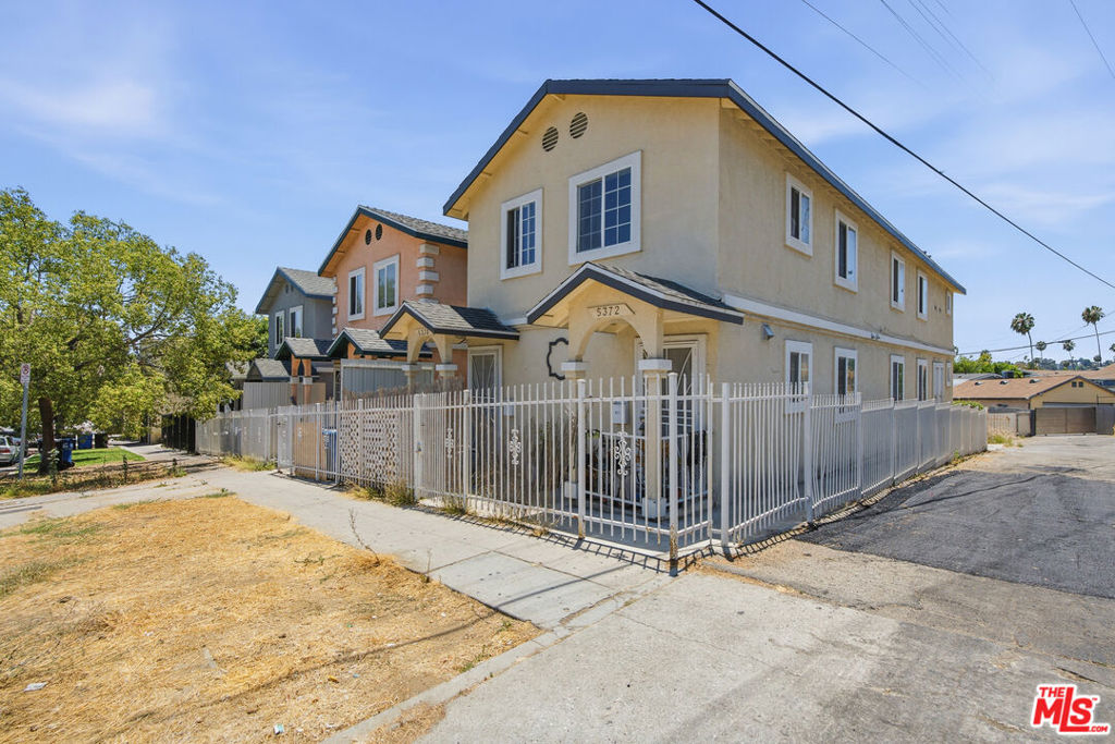 5370 Poplar Boulevard