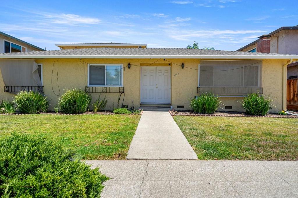 1128 Oakmont Drive