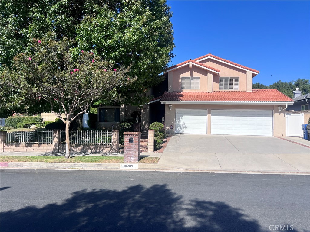 10209 Oakdale