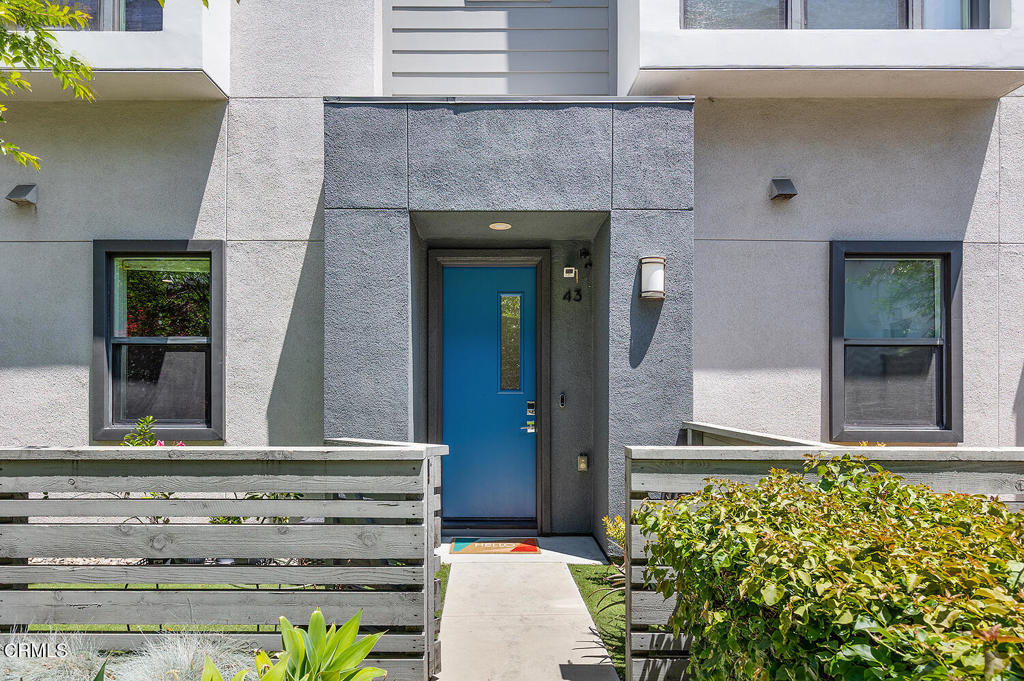3943 N Eagle Rock Boulevard 43