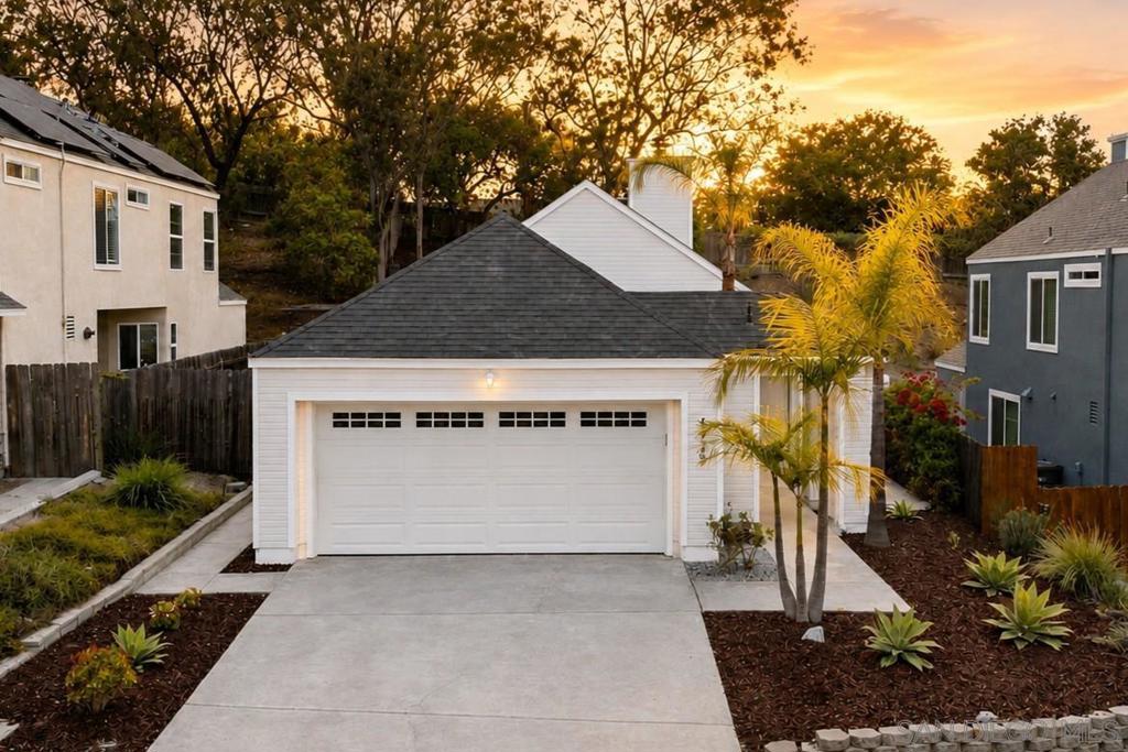 4325 Via Tercero