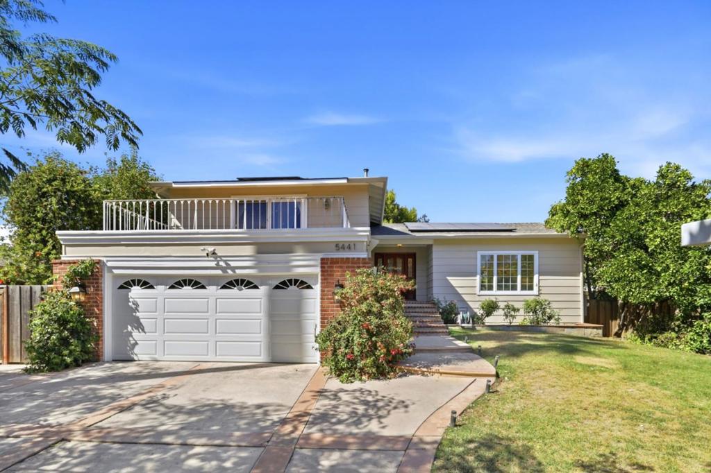 5441 Castle Manor Drive