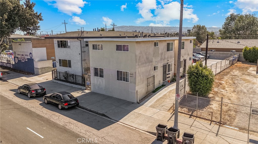 1445 N Wilmington