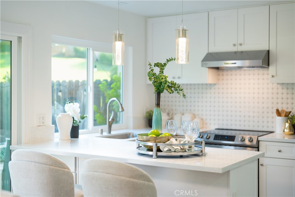 23712 Porpoise Cove