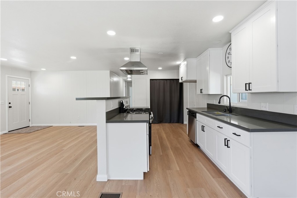 1444 Michigan Avenue 123