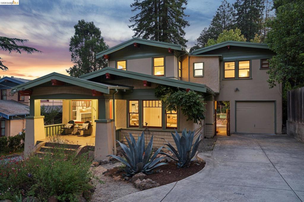 984 Regal Rd