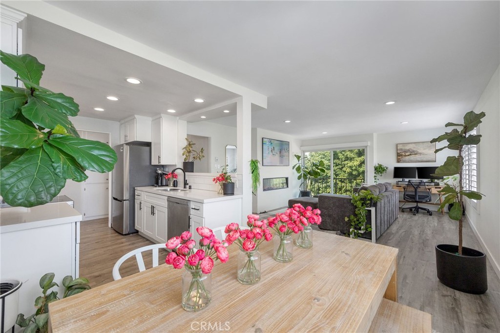 100 Loma Avenue 404