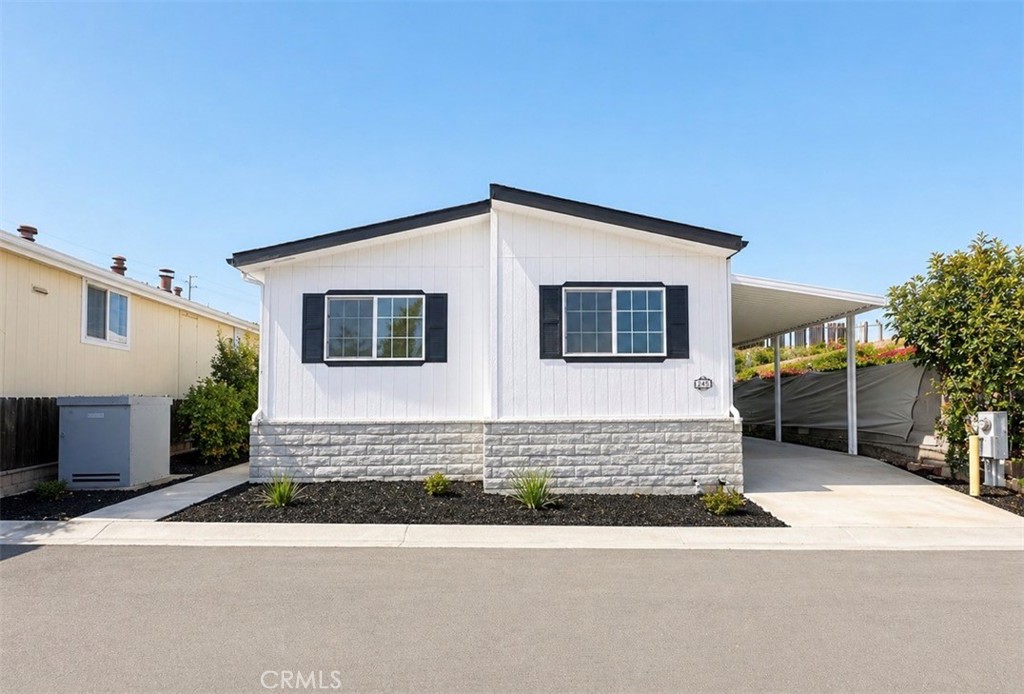1638 Calavo Road 63