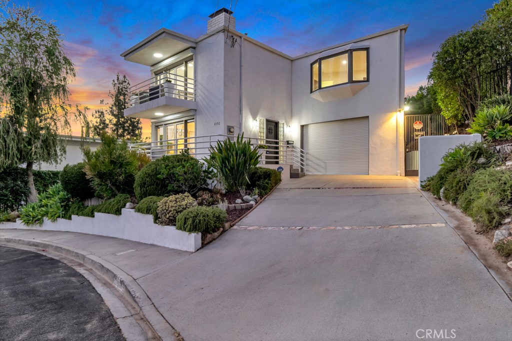 4392 Pampas Road