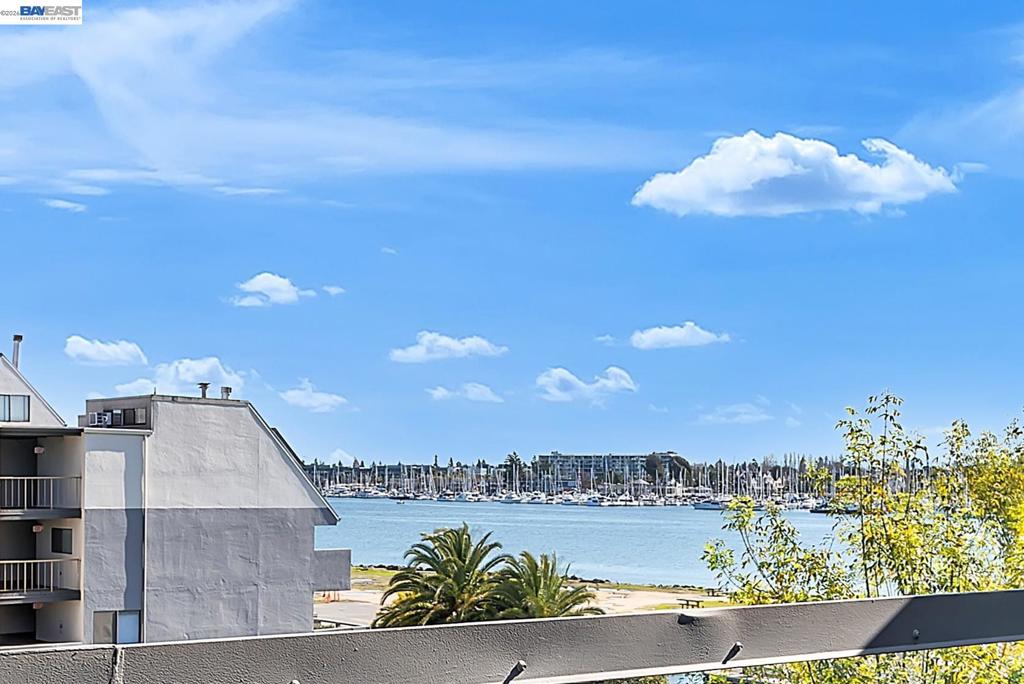 7 Embarcadero 312