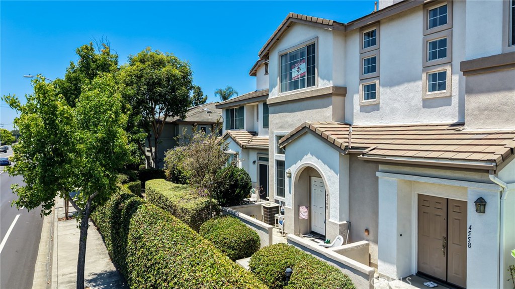 4560 Montecito Drive