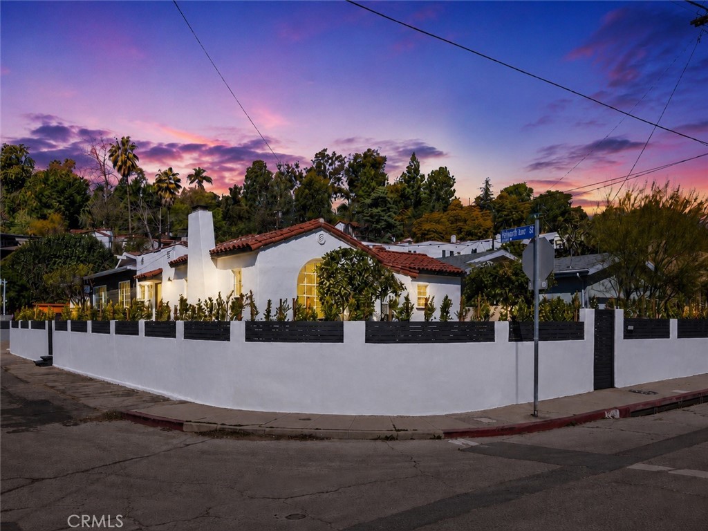 2201 Avon Street
