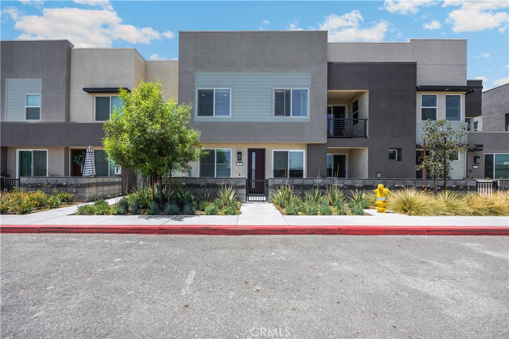 3681 E Jacobson Paseo 9