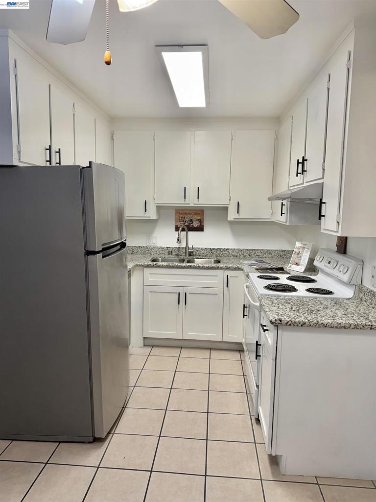 680 Fargo Ave 13