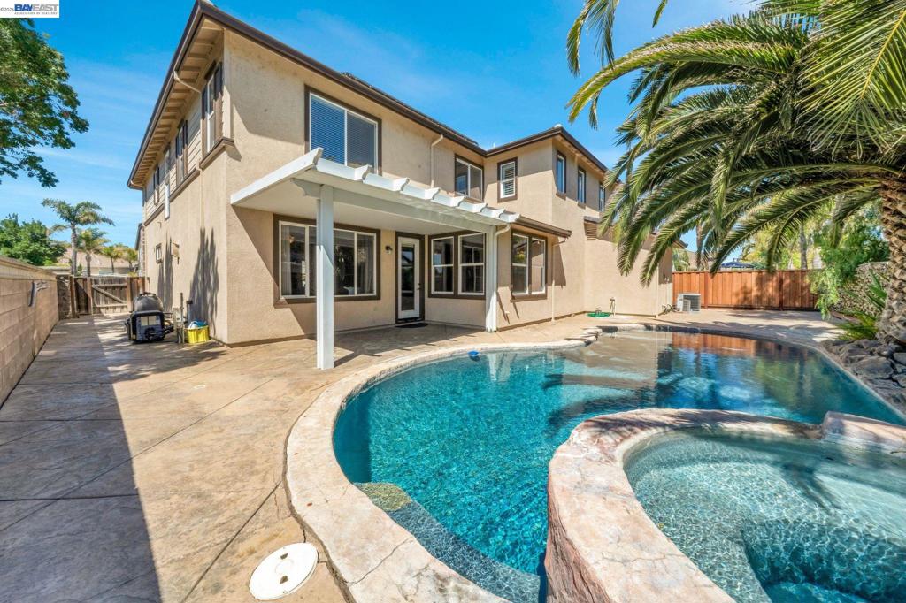 6391 Crystal Springs Cir