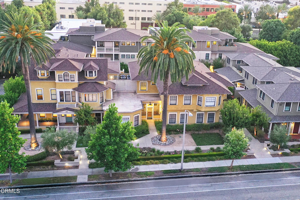 385 S Marengo Avenue 205
