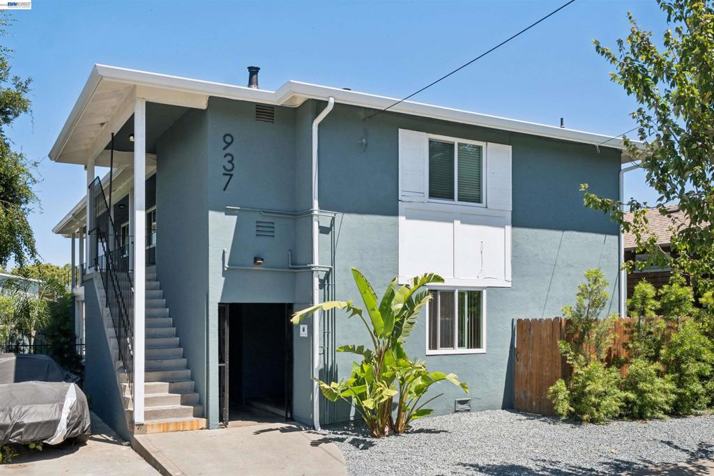 939 Channing Way