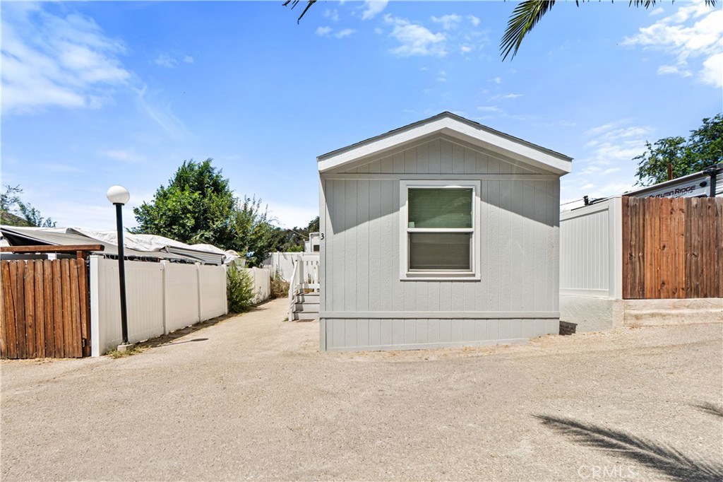 12741 Sierra Highway 3