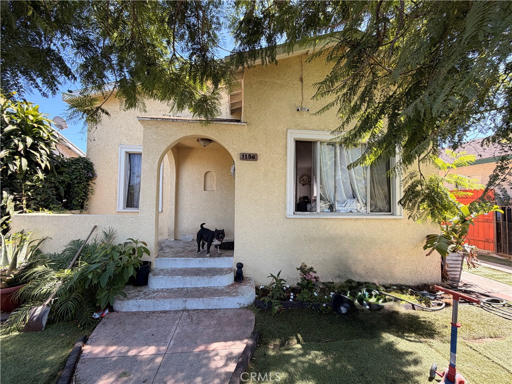 1156 E 65th
