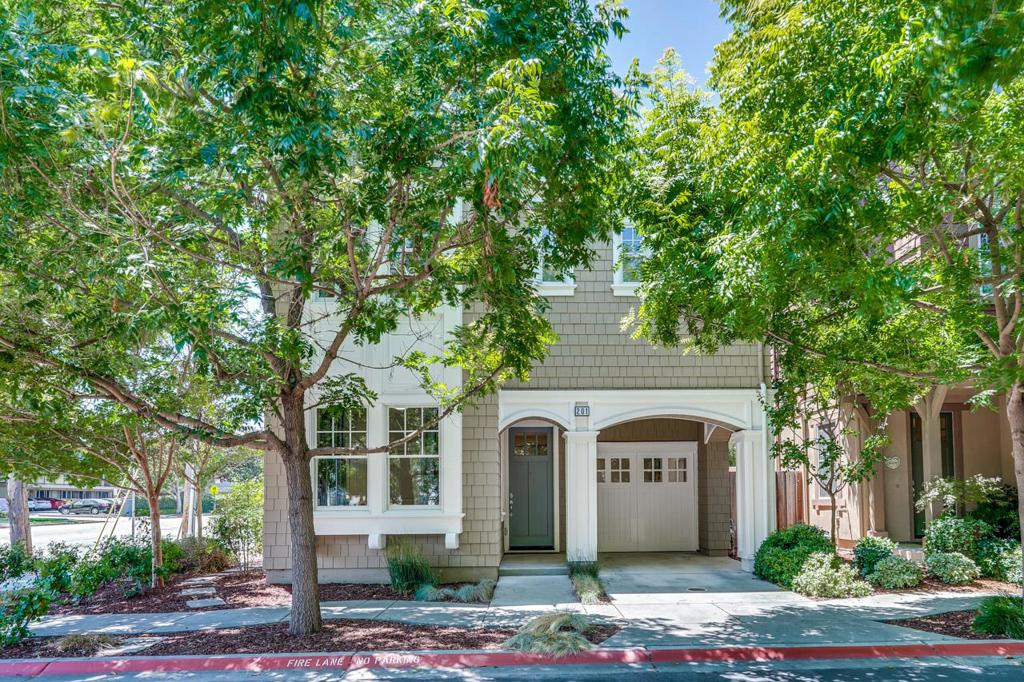 201 Pine Way