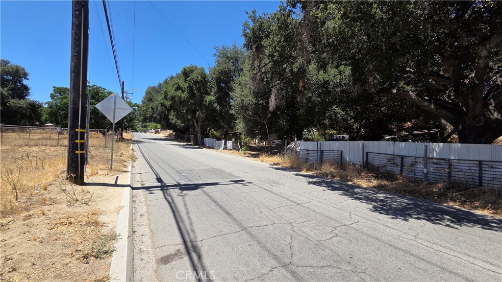 30323 San Martinez