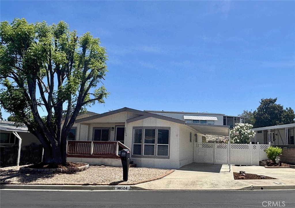 38524 Calle De La Siesta