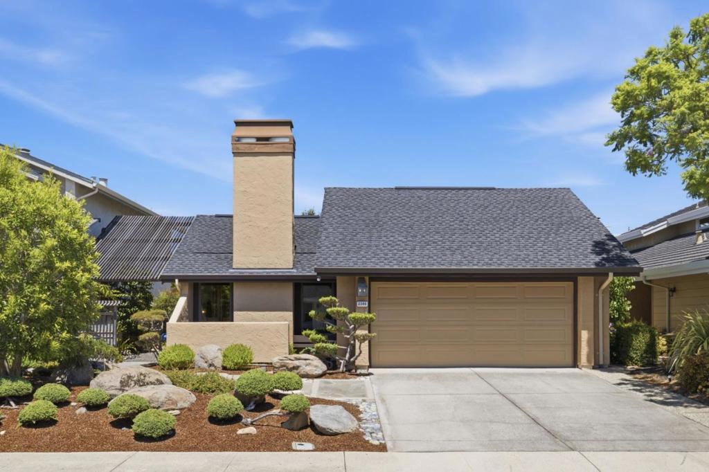 2389 Apsis Court