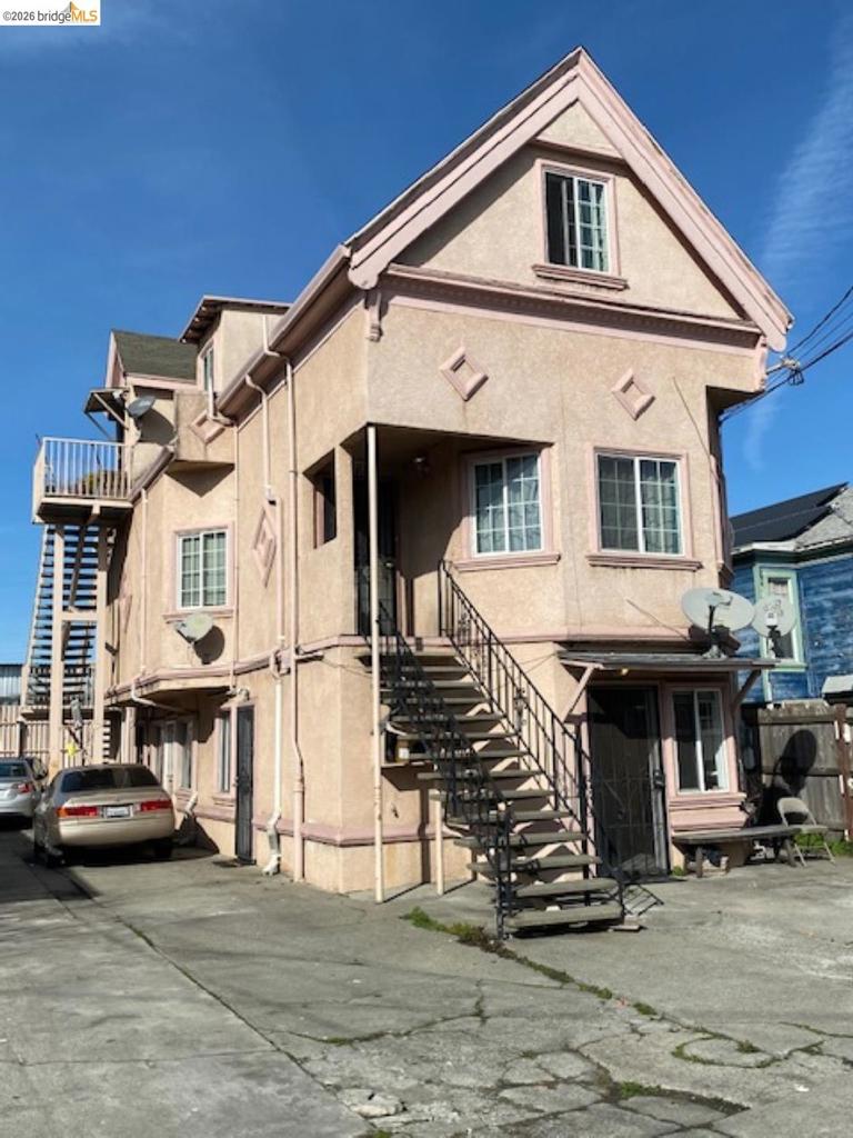 827 34th Ave