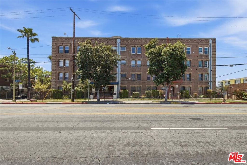 4125 S Figueroa Street 119