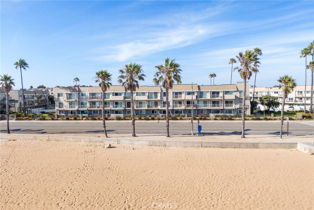 275 E Surfside