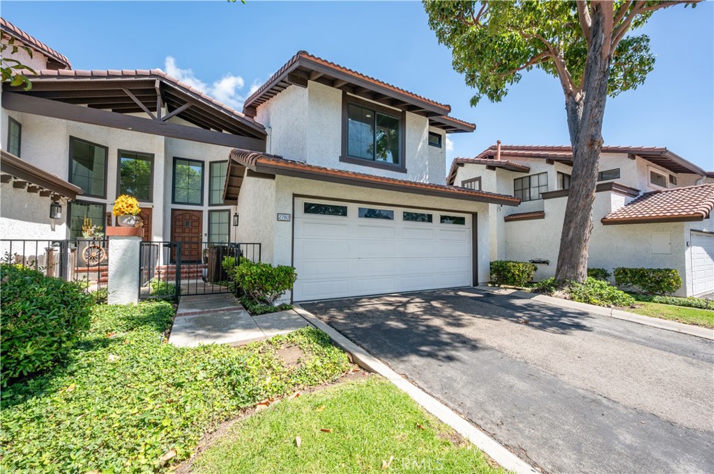 2782 Longwood Court