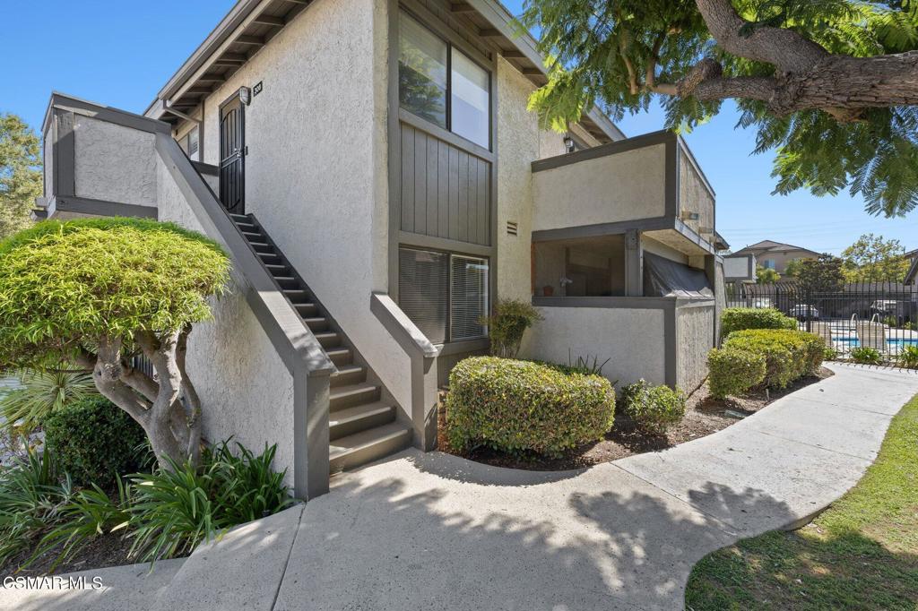 150 E Los Angeles Avenue 308