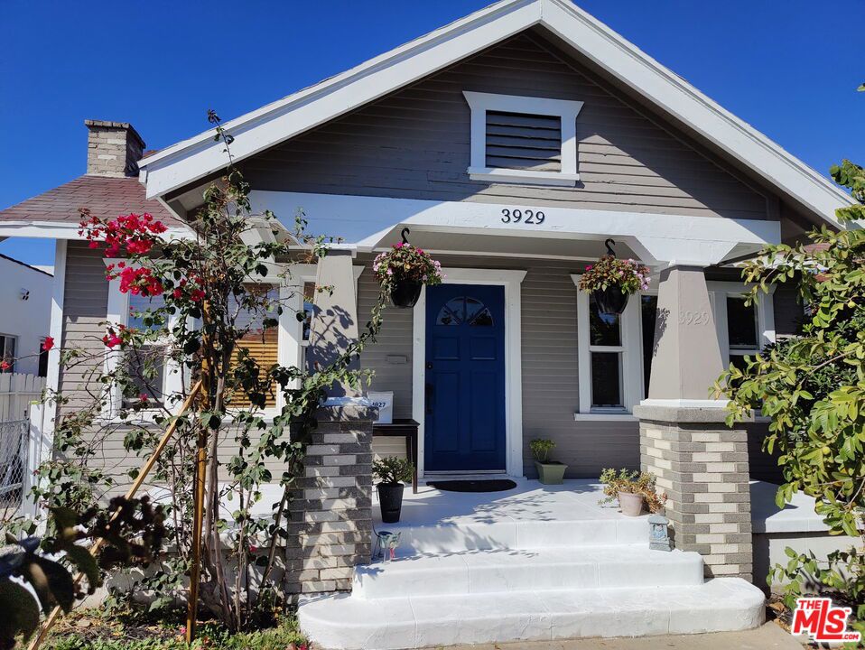 3927 Arlington Avenue