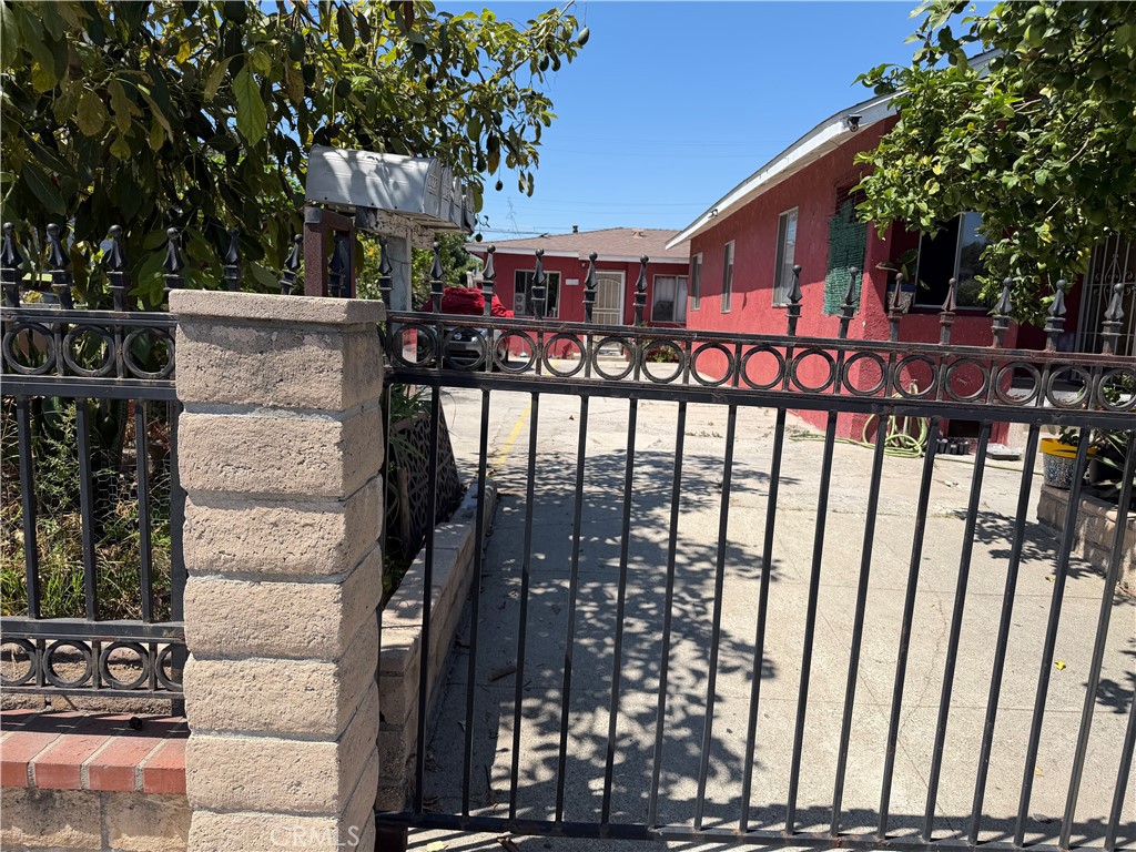 2023 E 76th