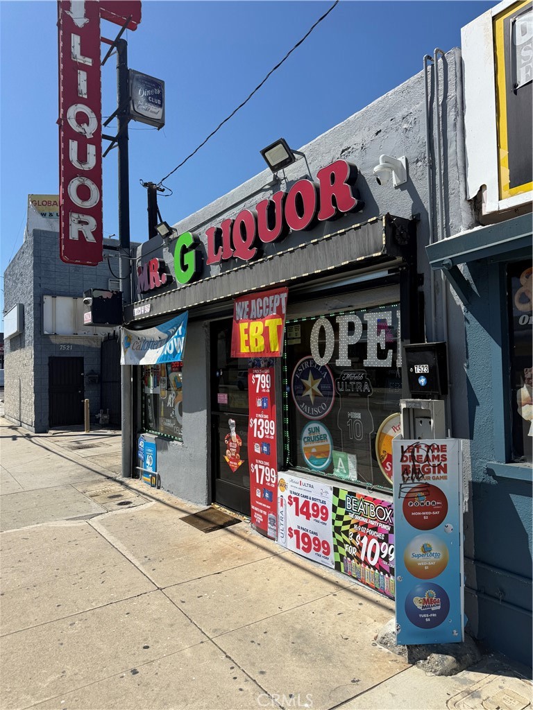 7523 7525 E Slauson Avenue
