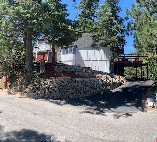 26325 Lake Forest