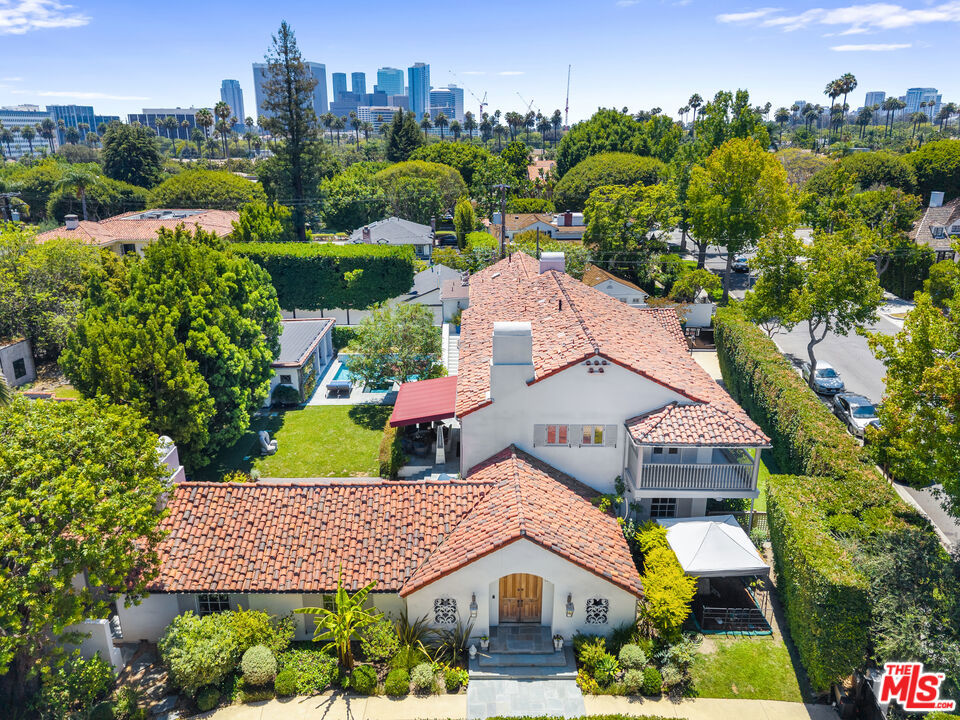 523 N Beverly Drive