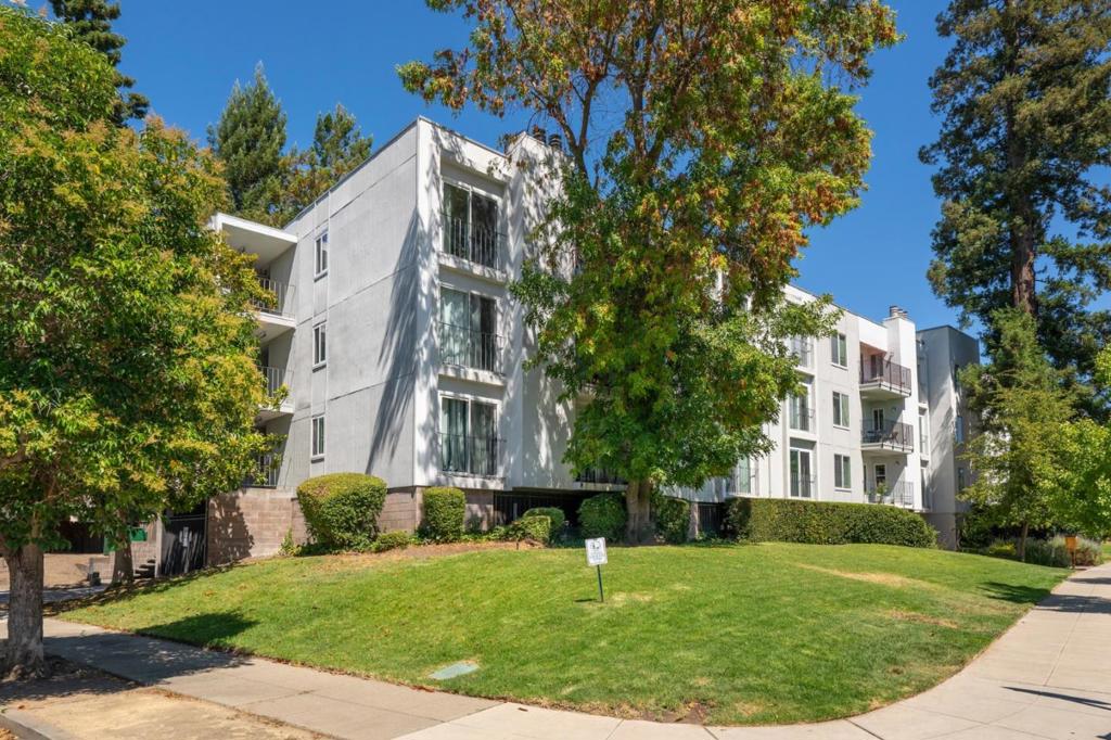 601 Leahy Street 306