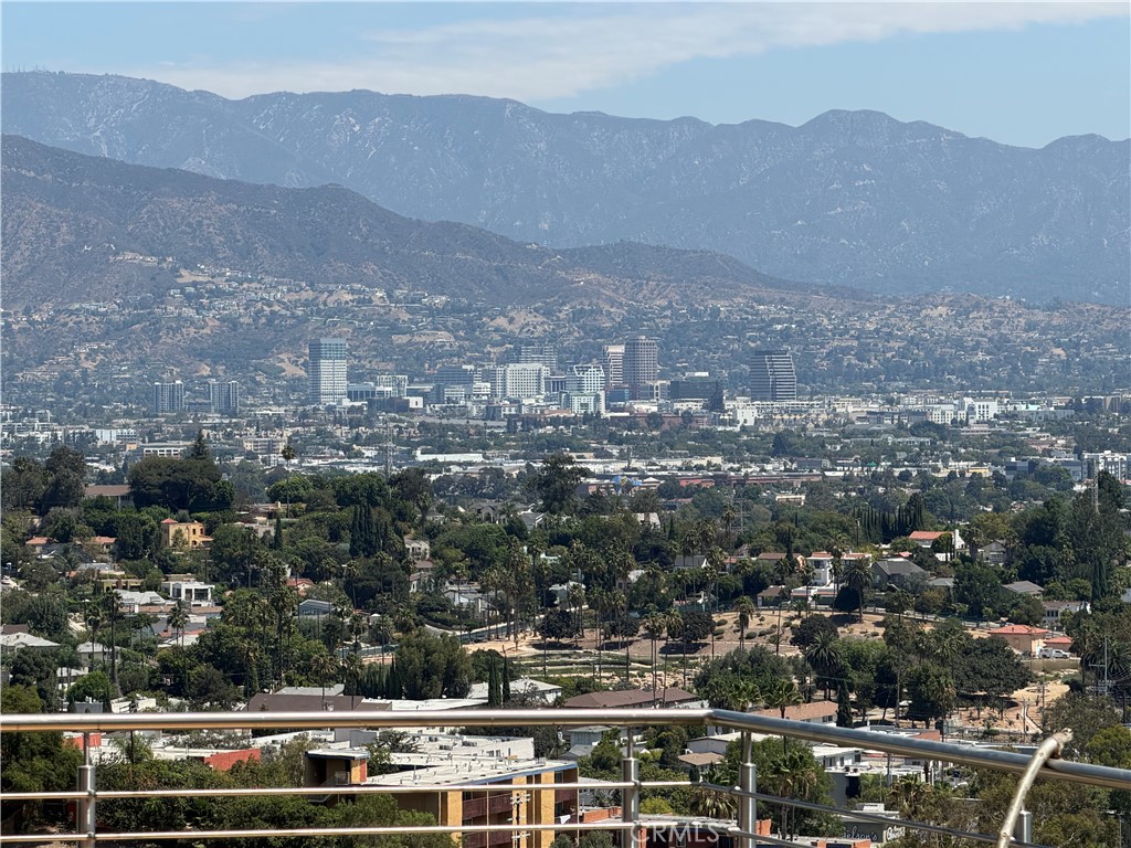 2266 Ronda Vista