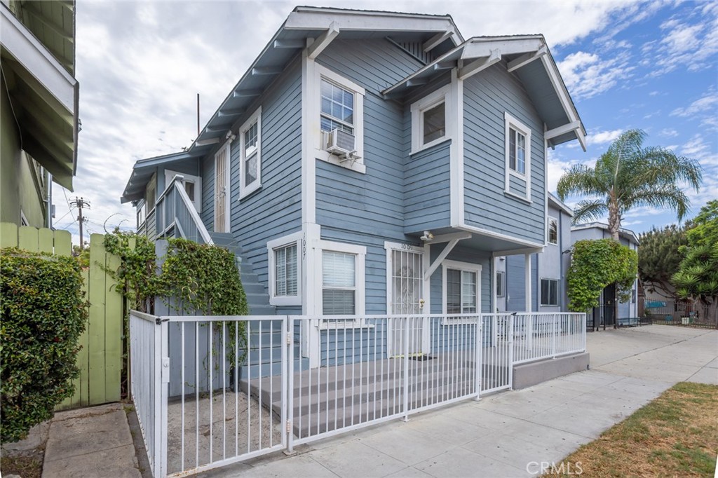 1007 Lewis Avenue