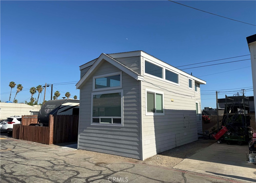2548 Peck Road 12