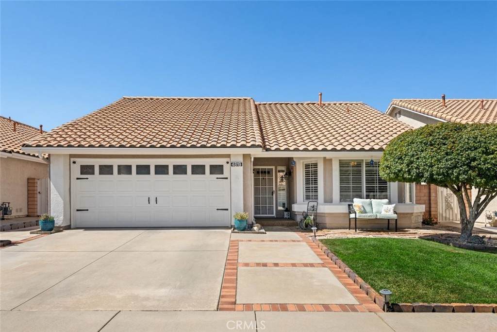 4819 W Forest Oaks Avenue