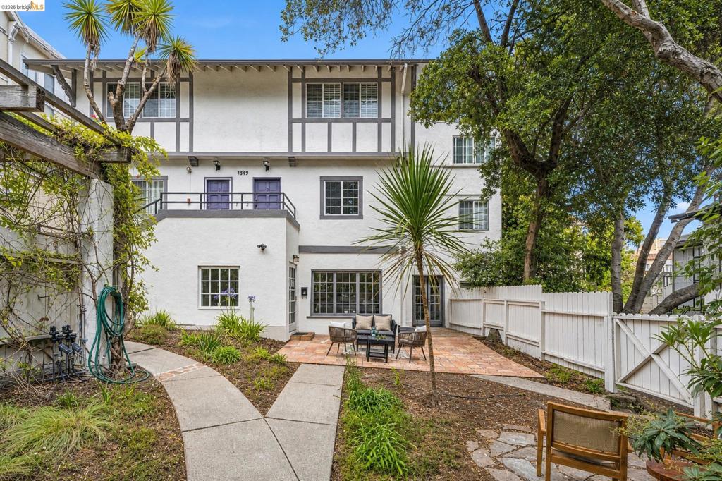 1849 Arch Street A