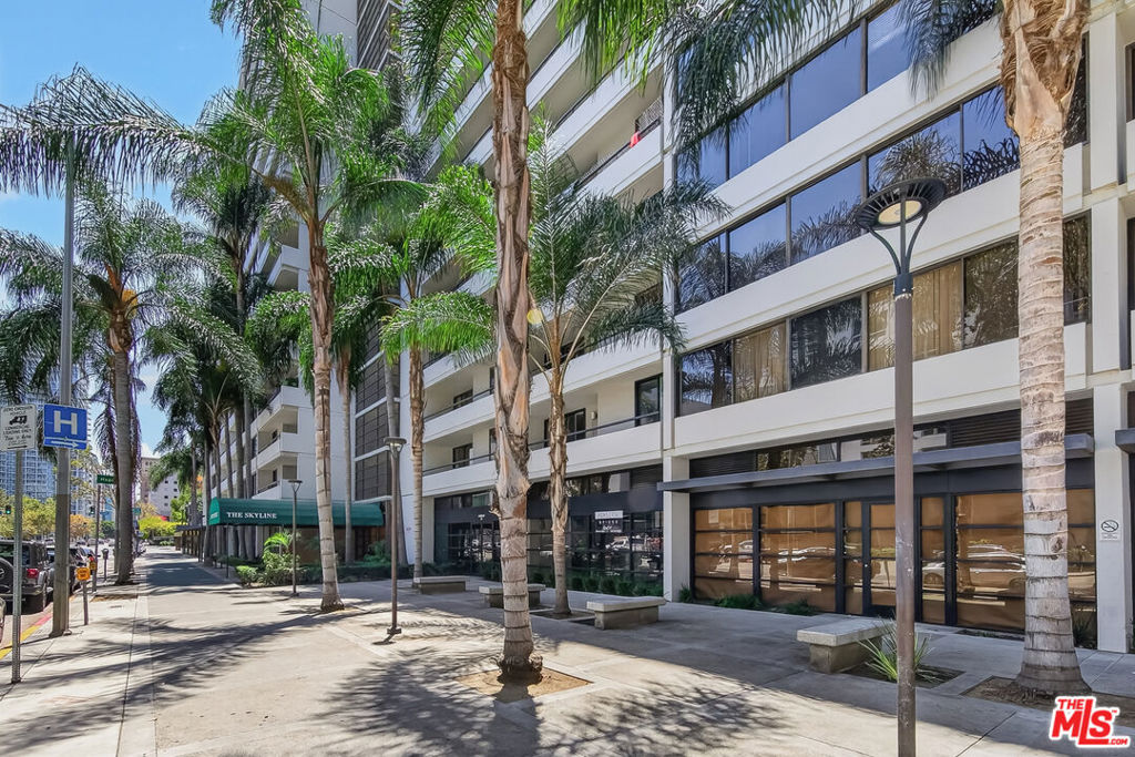 600 W 9th Street 913
